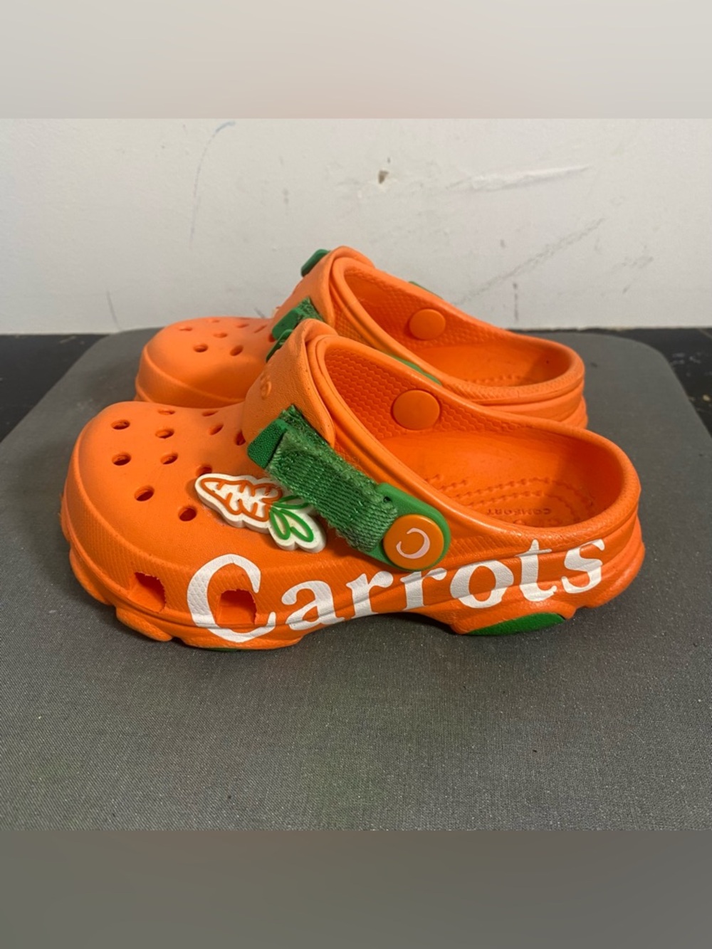 Size 9C - Crocs Classic Clog C X Melting Sadness - Picture 3 of 5